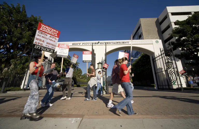 WashU Expert: Hunting for a picket line